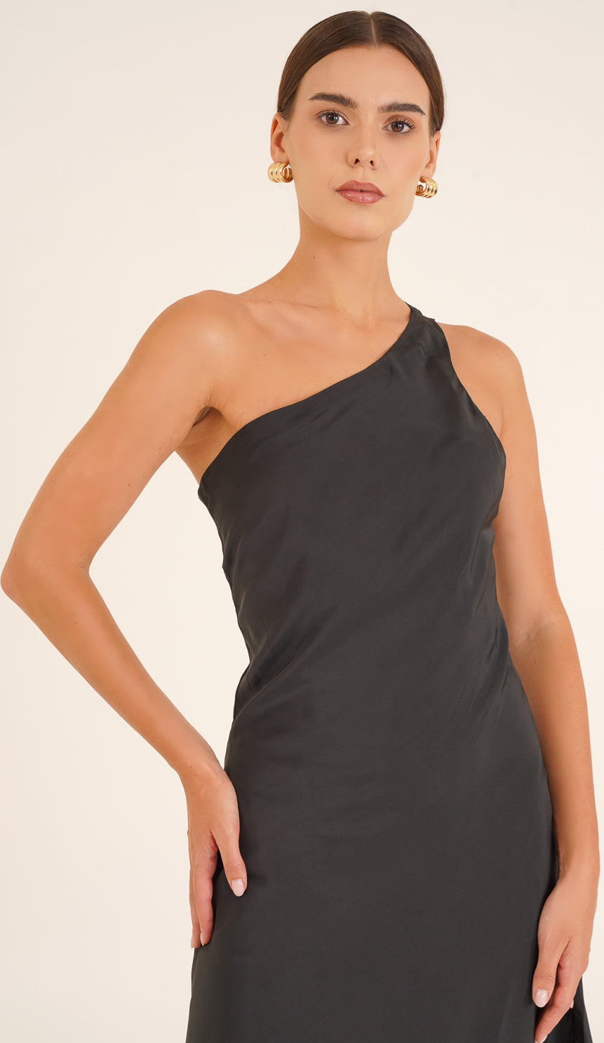 Amanda Black one-shoulder dress